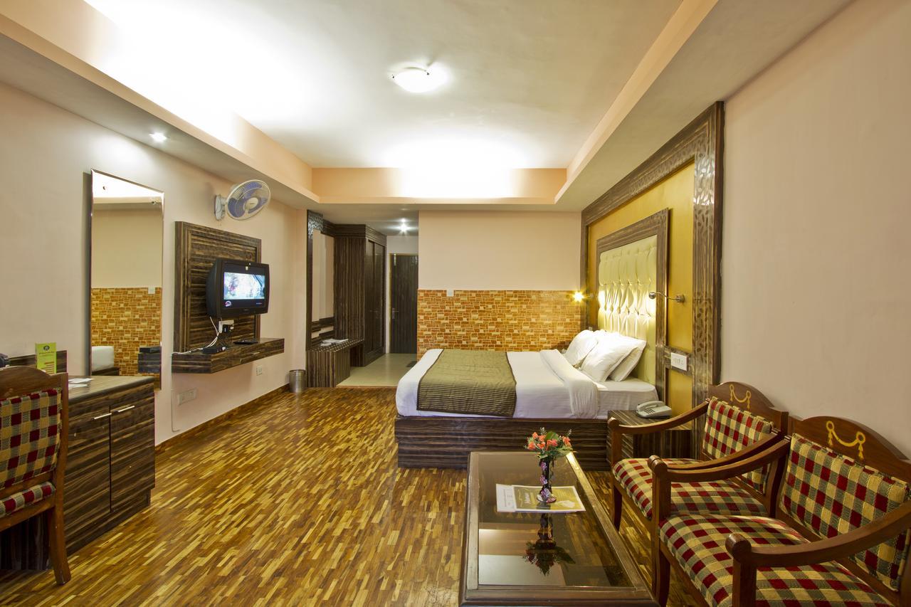 Royal Park Resorts Manali  Exterior photo