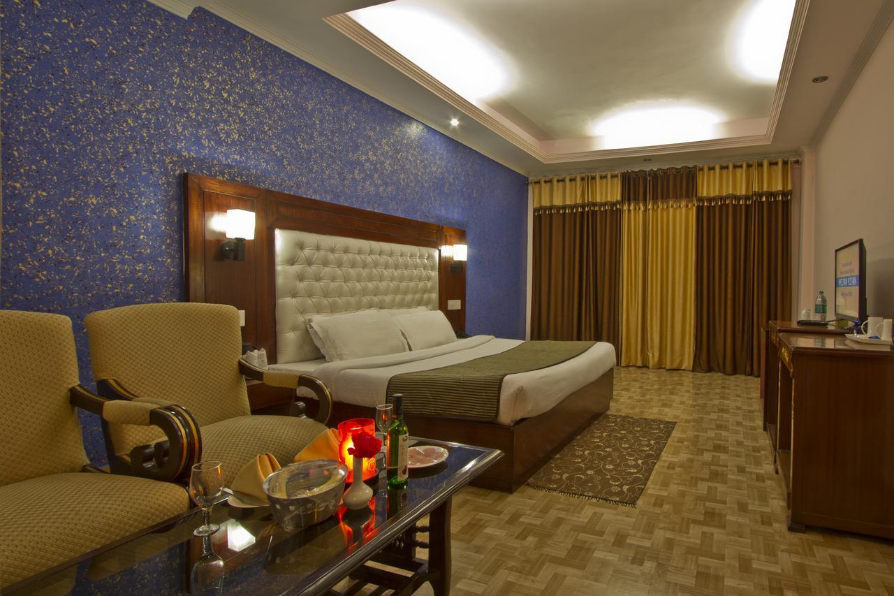 Royal Park Resorts Manali  Exterior photo